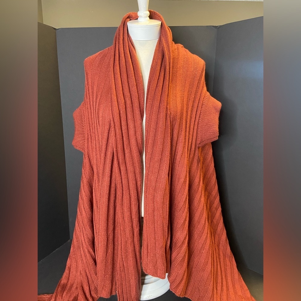 “Before you” sweater vest/short sleeve cardigan, “one size”